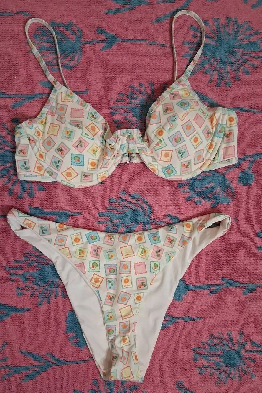 Dippin daisys womens large two piece bikini swimsuit stamps tropical resort